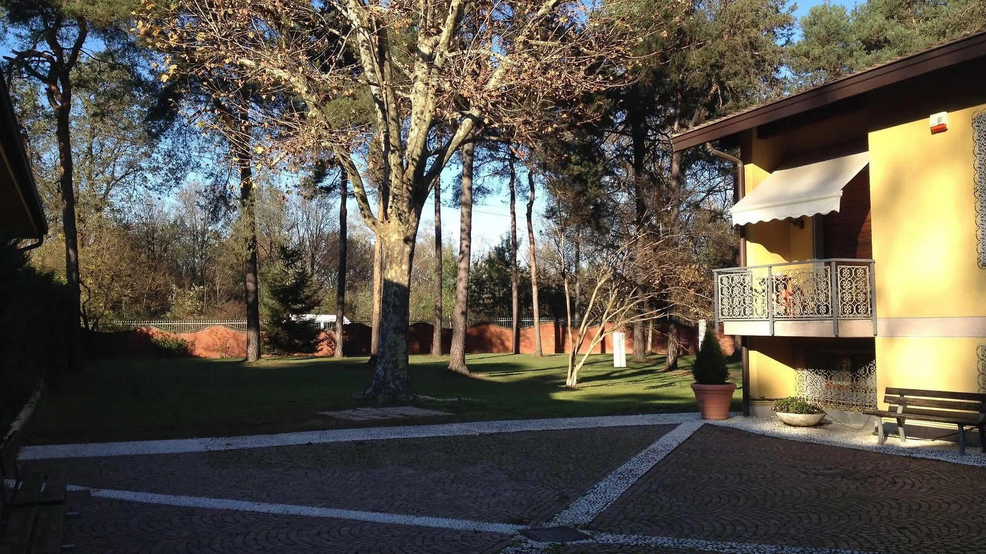 Bed&Garden Bed & Breakfast Cesate Italy